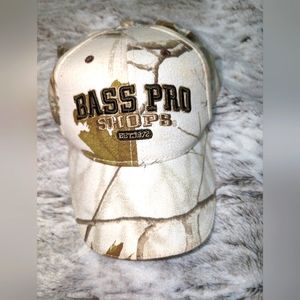 🤍Bass Pro White Camo Hat🤍